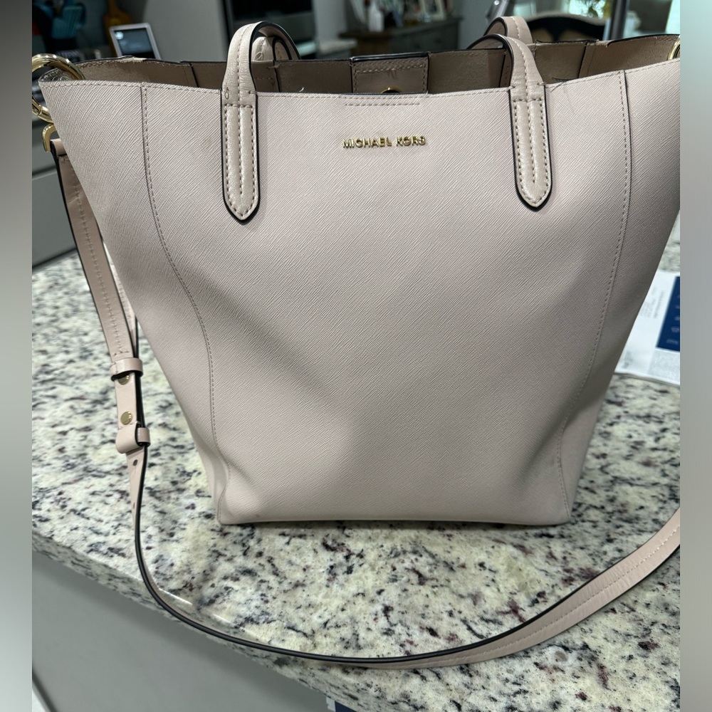 Michael Kors bag